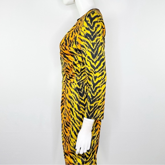 Deadly Dames MISFITS Dress in Tiger Print Size L Long Sleeve Mesh V-Neck Pin Up - Picture 4 of 8